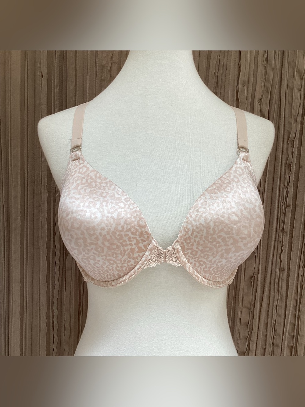 Maidenform One Fab Fit Leopard Satin Bra, front close, lace racerback,#07112,36D